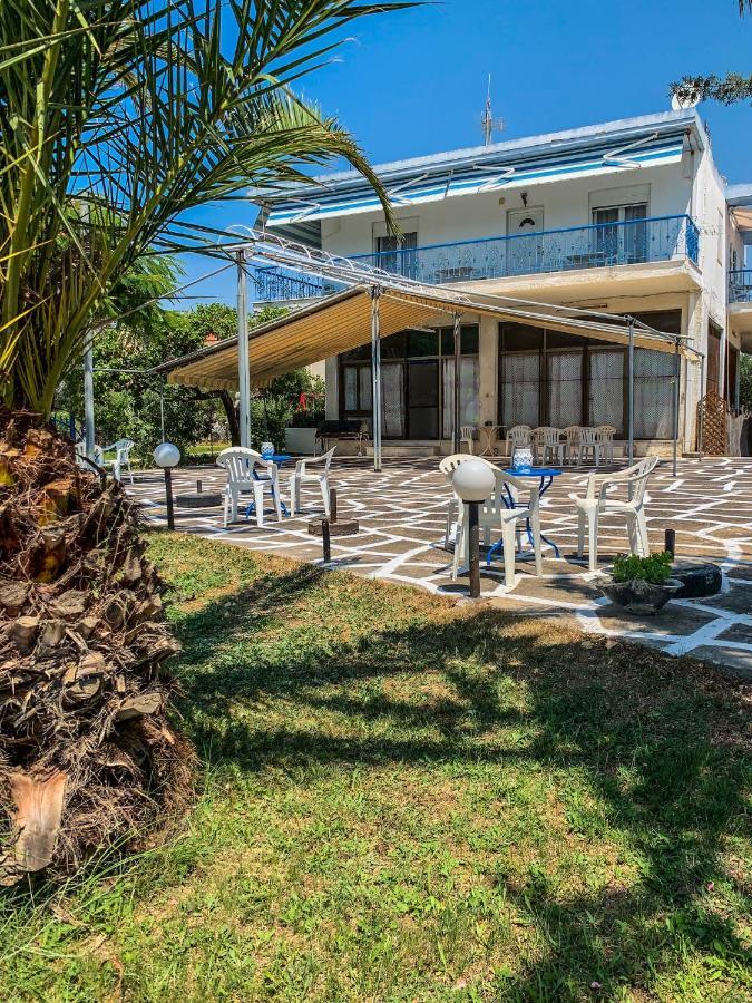 Galinis' Sea Front Studios Nea Kallikrateia Exterior photo